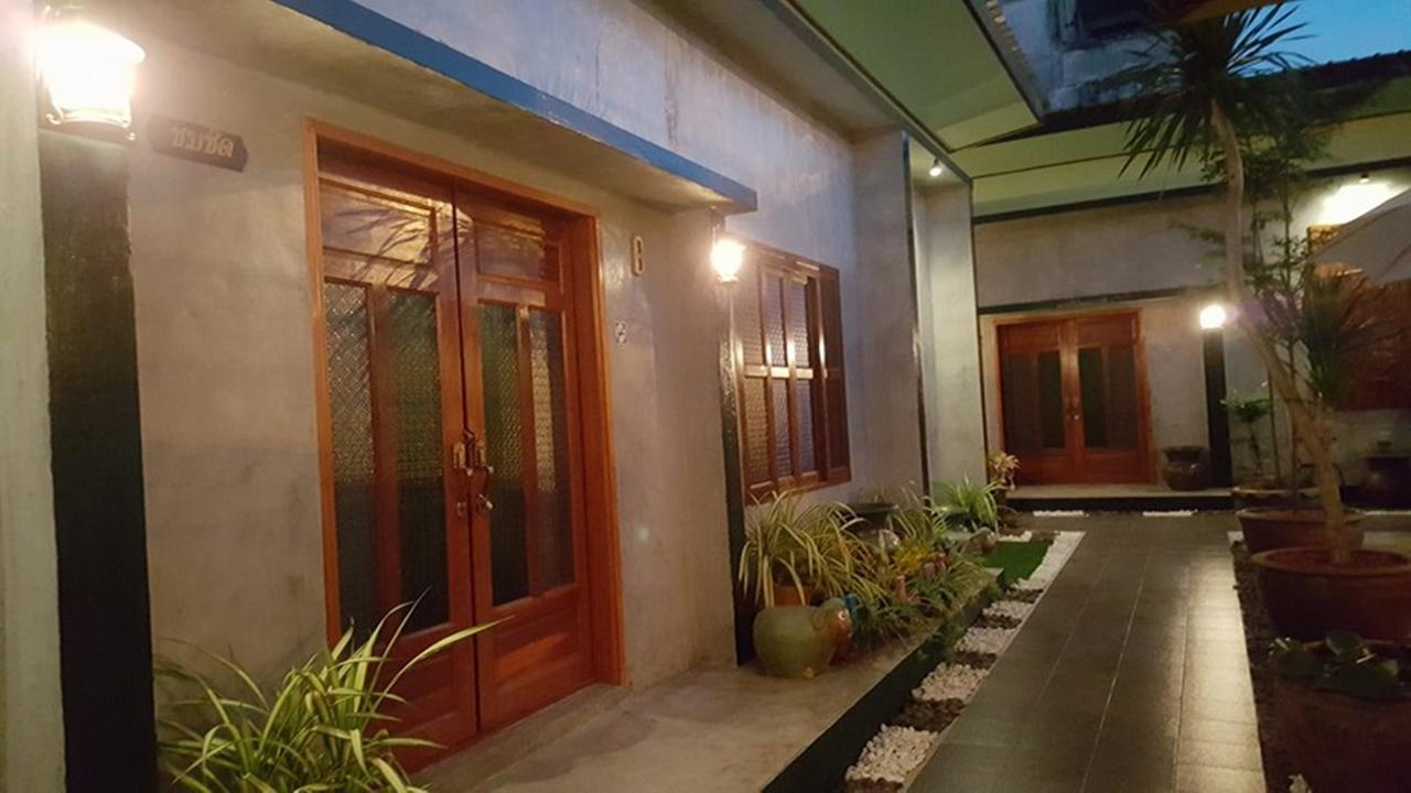 Pk Hostel Phra Nakhon Si Ayutthaya Exterior photo