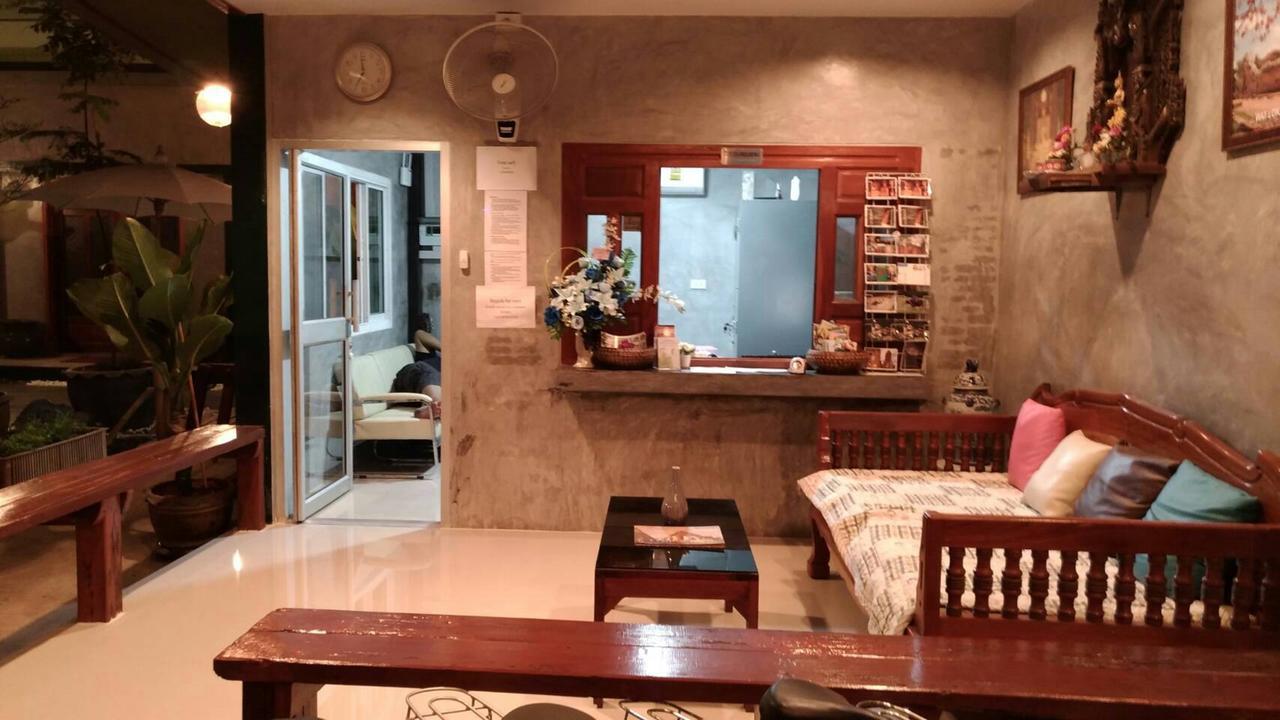Pk Hostel Phra Nakhon Si Ayutthaya Exterior photo