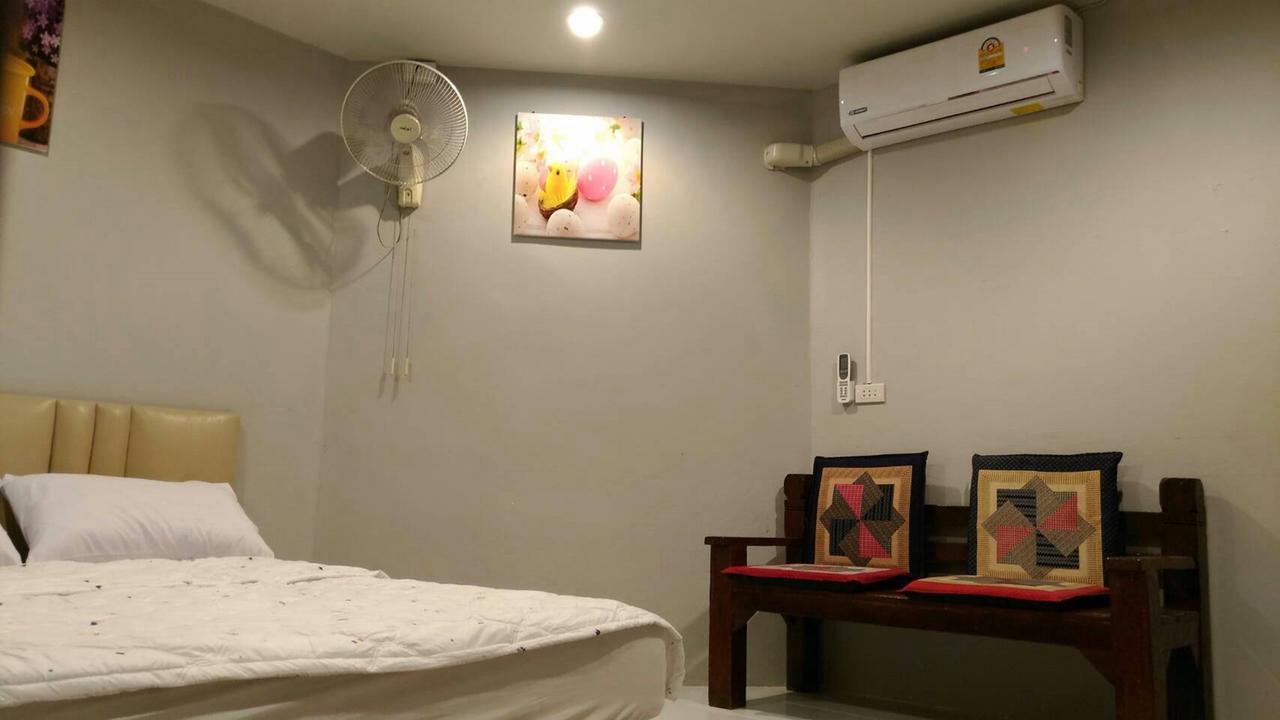 Pk Hostel Phra Nakhon Si Ayutthaya Exterior photo