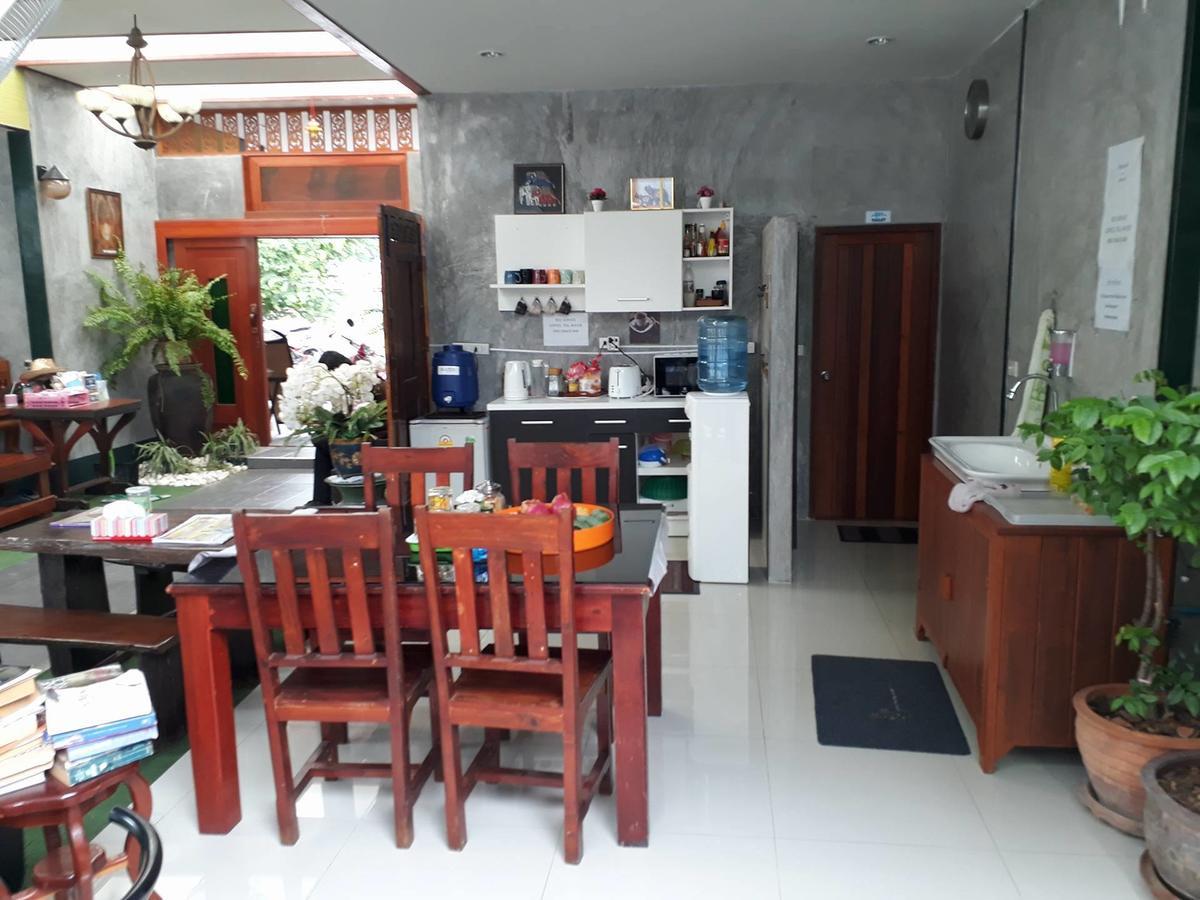 Pk Hostel Phra Nakhon Si Ayutthaya Exterior photo
